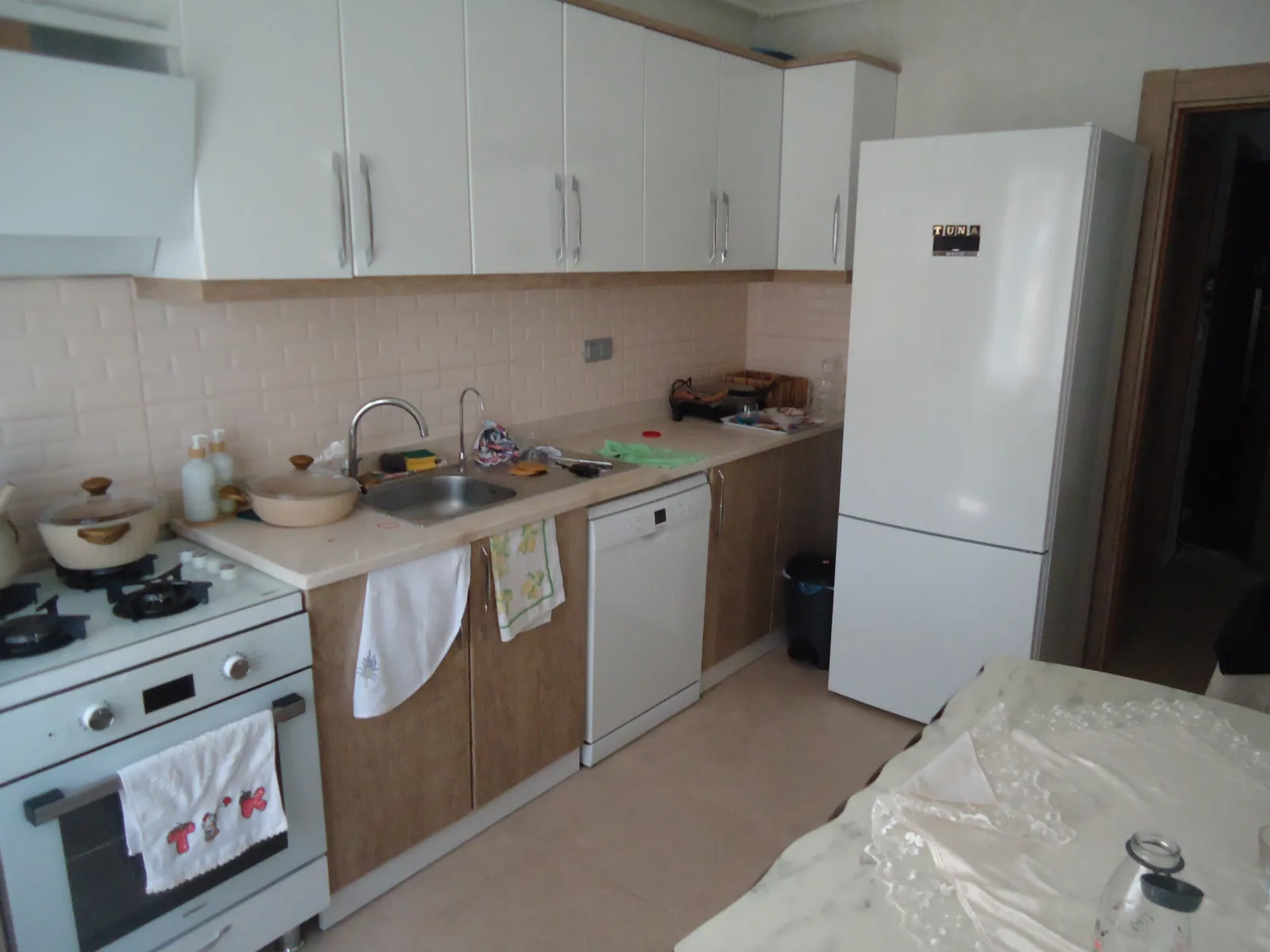 KRC den MERKEZİ KONUMDA ÖNÜ AÇIK YAPILI TAPULU 2+1 DAİRE
