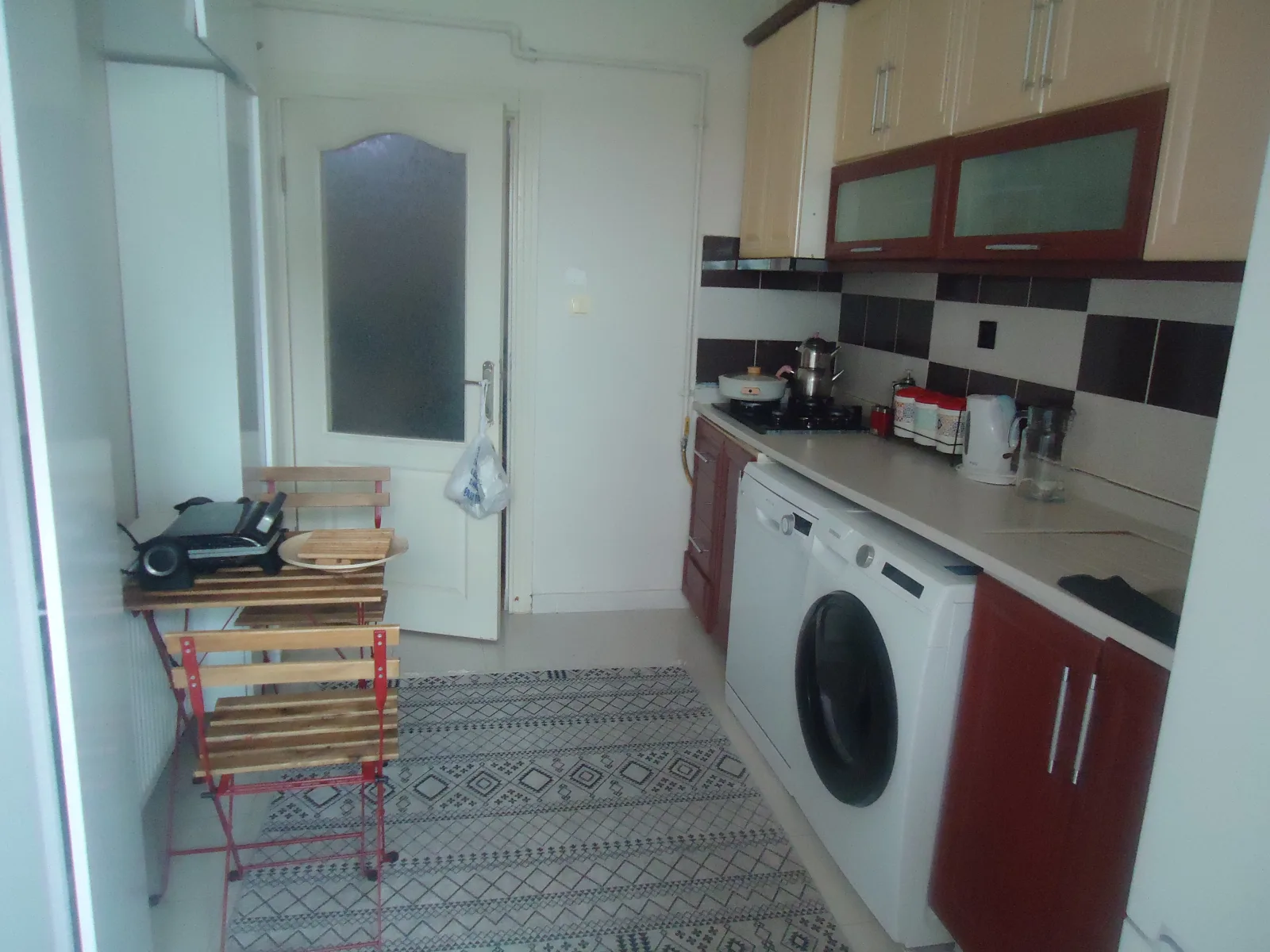 KRC'DEN MERKEZİ KONUMDA KATTA SATILIK 3+1 DAİRE